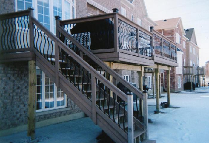 Vinyl Composite Deck and Stairs